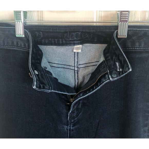 Decree Jeans Hi-Rise Jegging Dark Wash Jeans - Junior's 5 - Picture 3 of 9